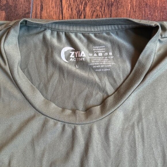 NWOT ZYIA Olive Kettle Moon Tank size large (H) - Picture 2 of 4